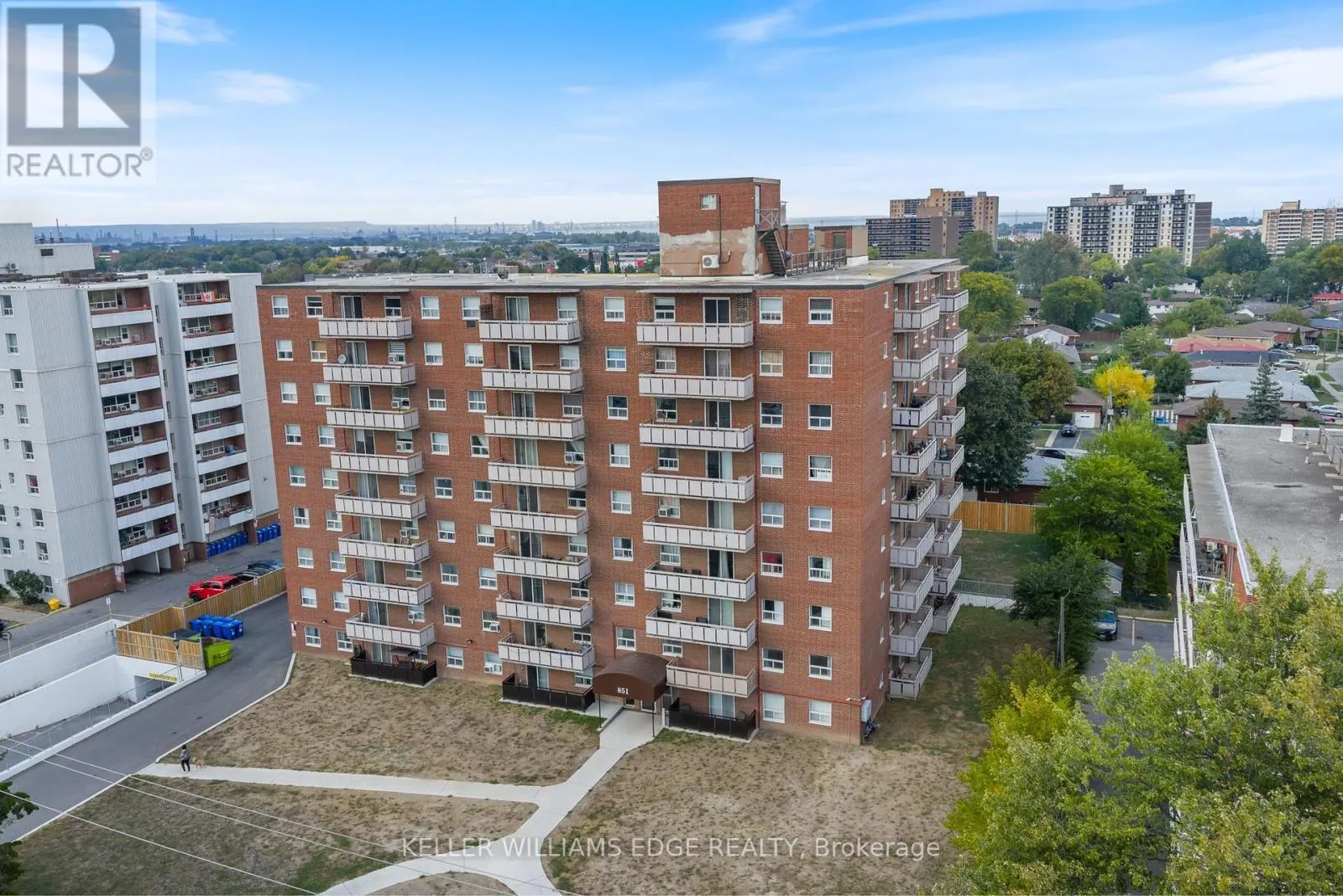 802 - 851 QUEENSTON ROAD