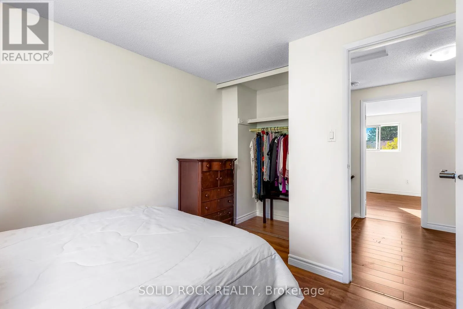 29 WINDFIELD CRESCENT