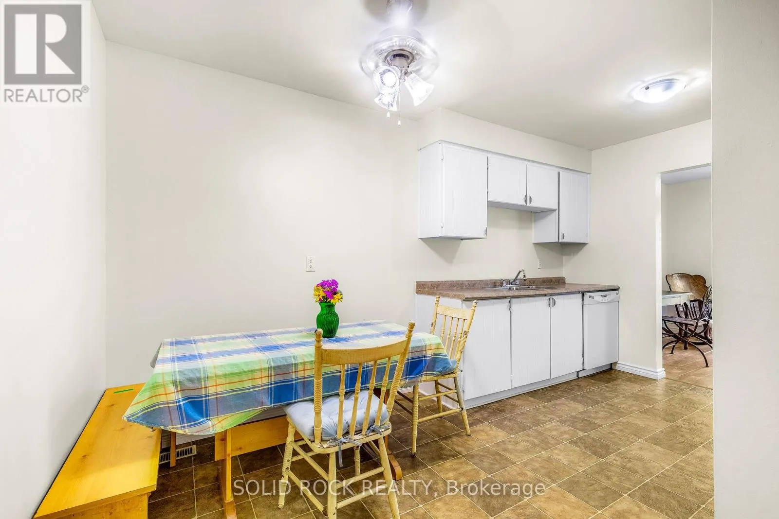 29 WINDFIELD CRESCENT