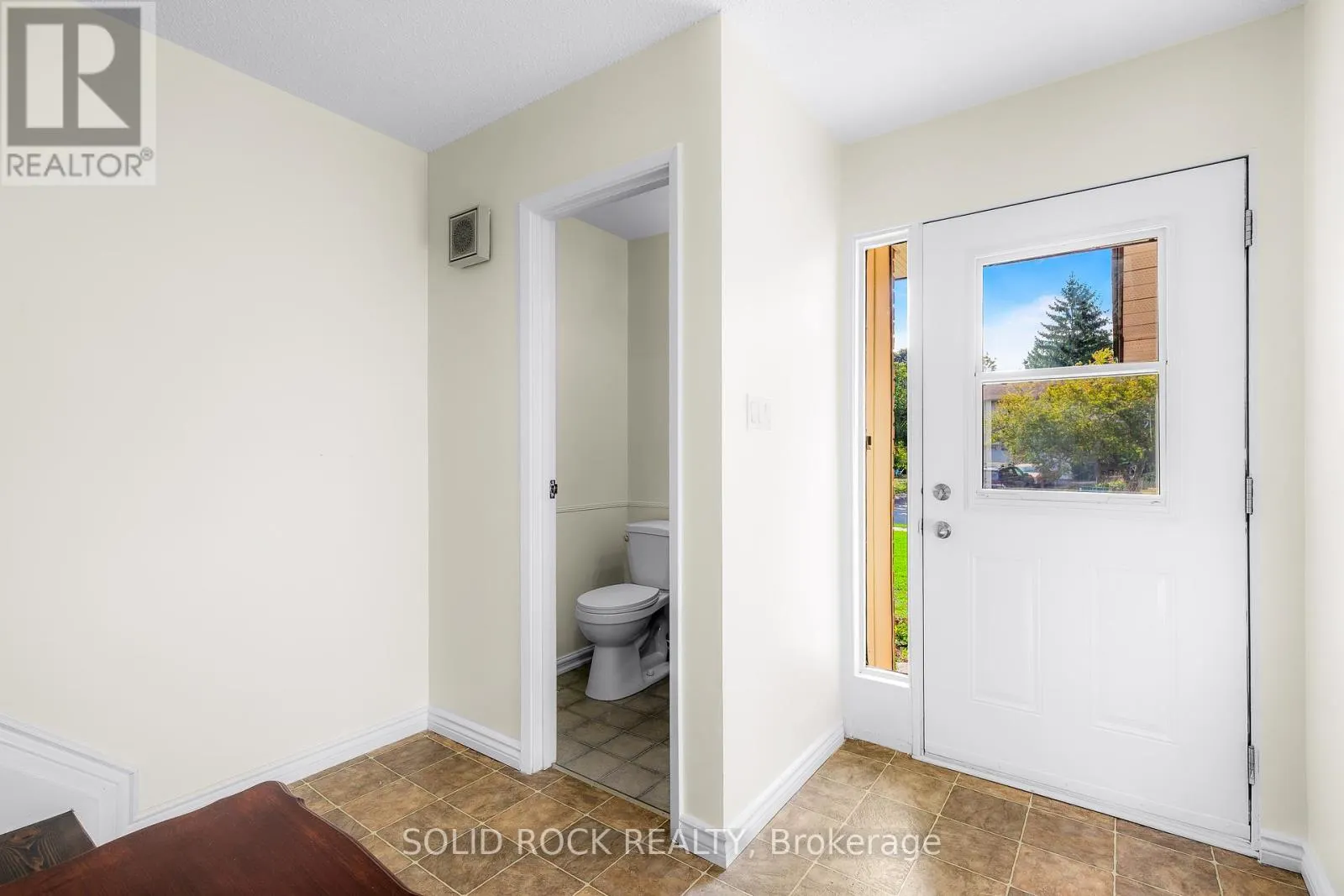 29 WINDFIELD CRESCENT
