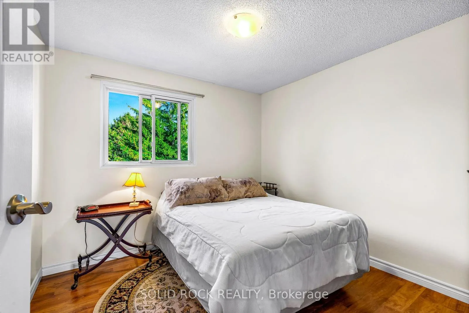 29 WINDFIELD CRESCENT