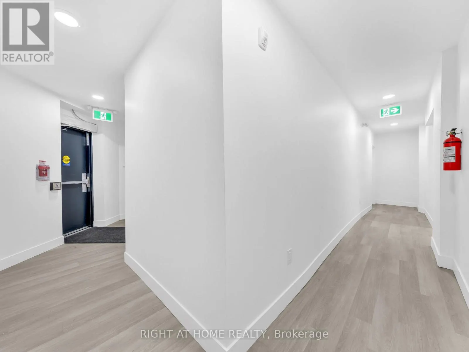 102 - 1804 DROUILLARD ROAD