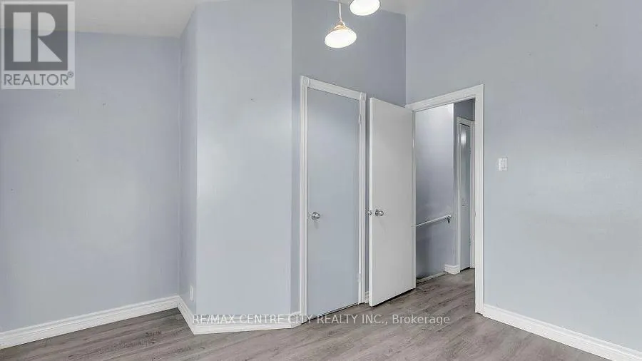 106 - 1090 KIPPS LANE, #106
