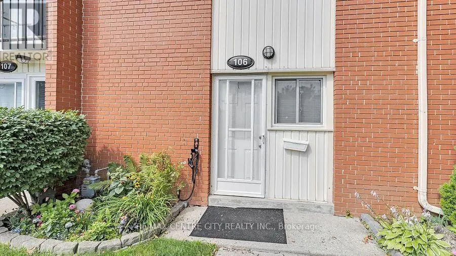 106 - 1090 KIPPS LANE, #106