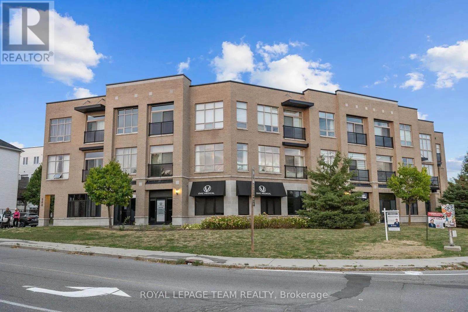 203 - 500 CLARIDGE DRIVE