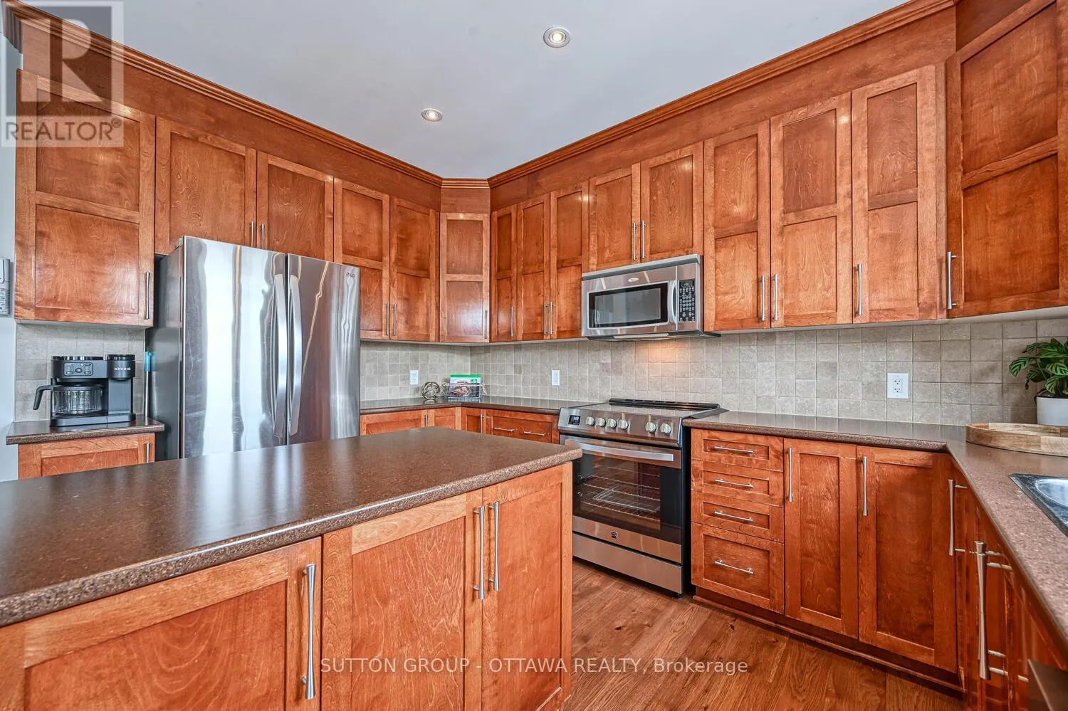 329 WEST RIDGE DRIVE