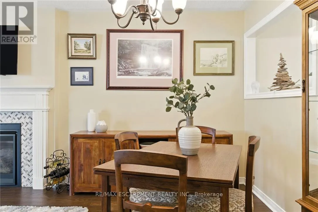 360 SILVERBIRCH BOULEVARD