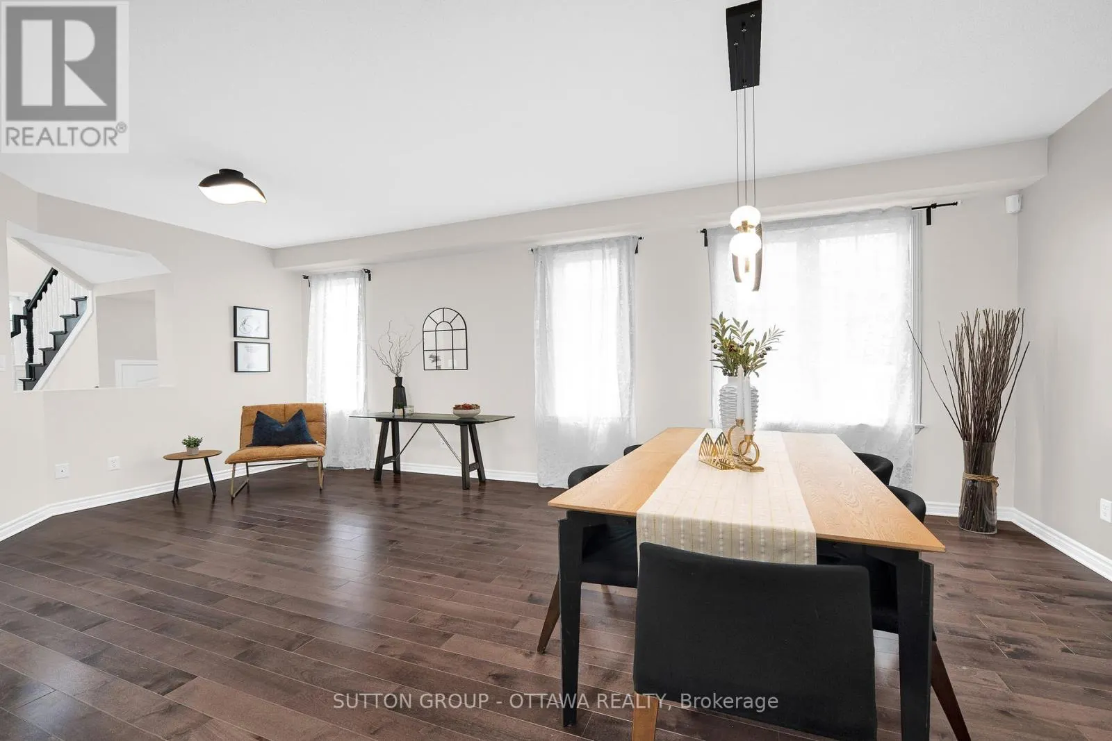 151 WINDANCE CRESCENT