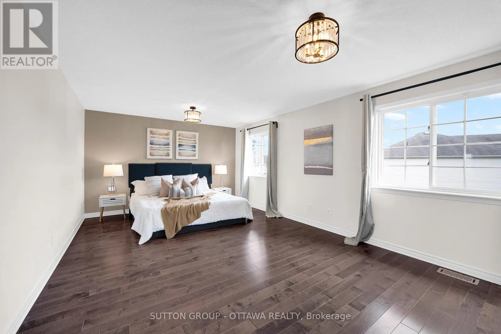 151 WINDANCE CRESCENT