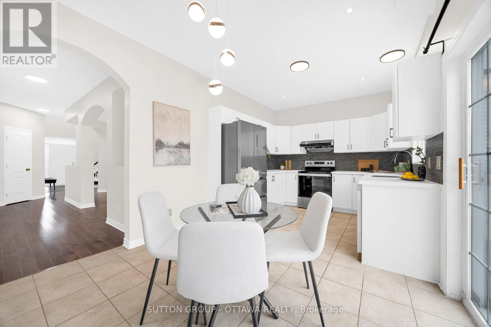 151 WINDANCE CRESCENT