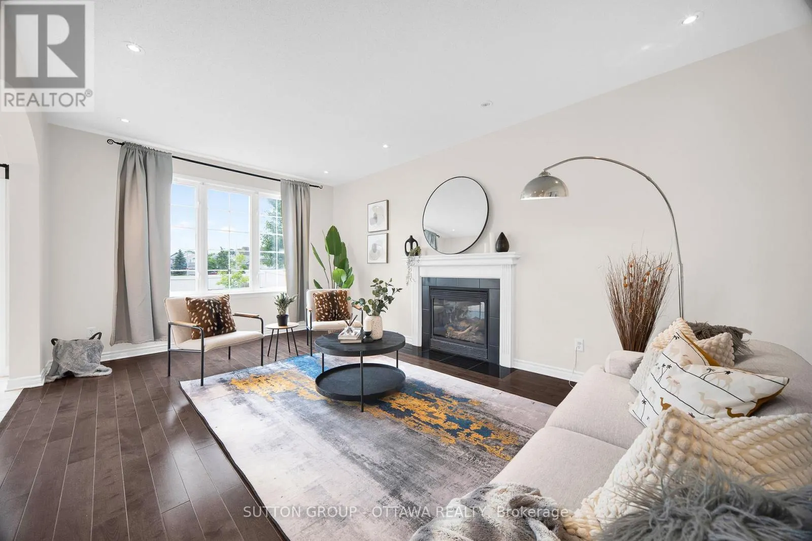 151 WINDANCE CRESCENT