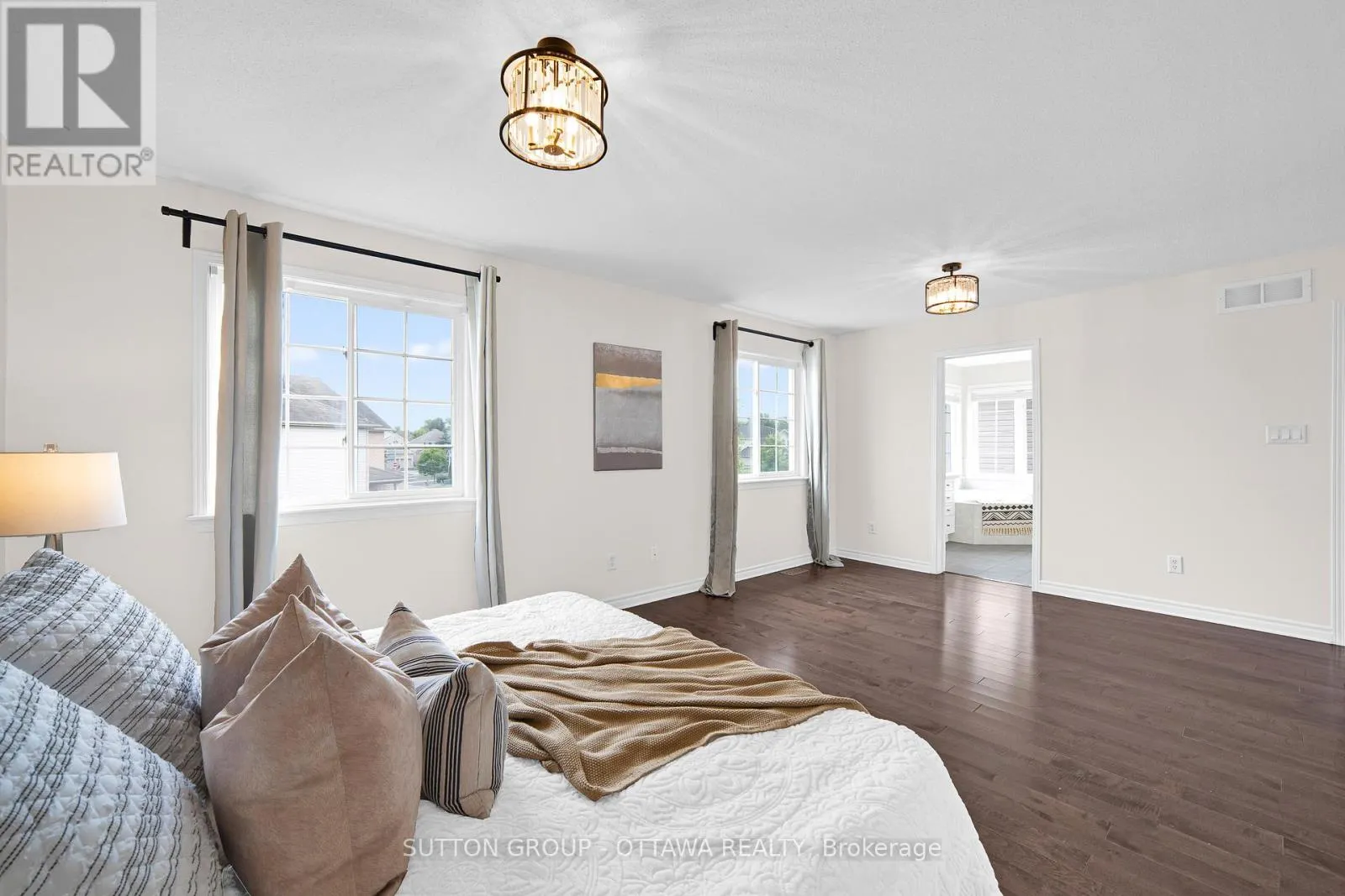 151 WINDANCE CRESCENT