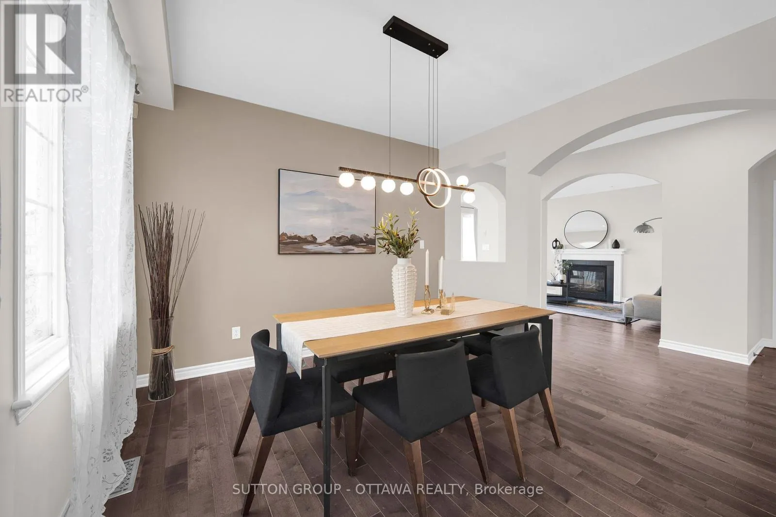 151 WINDANCE CRESCENT