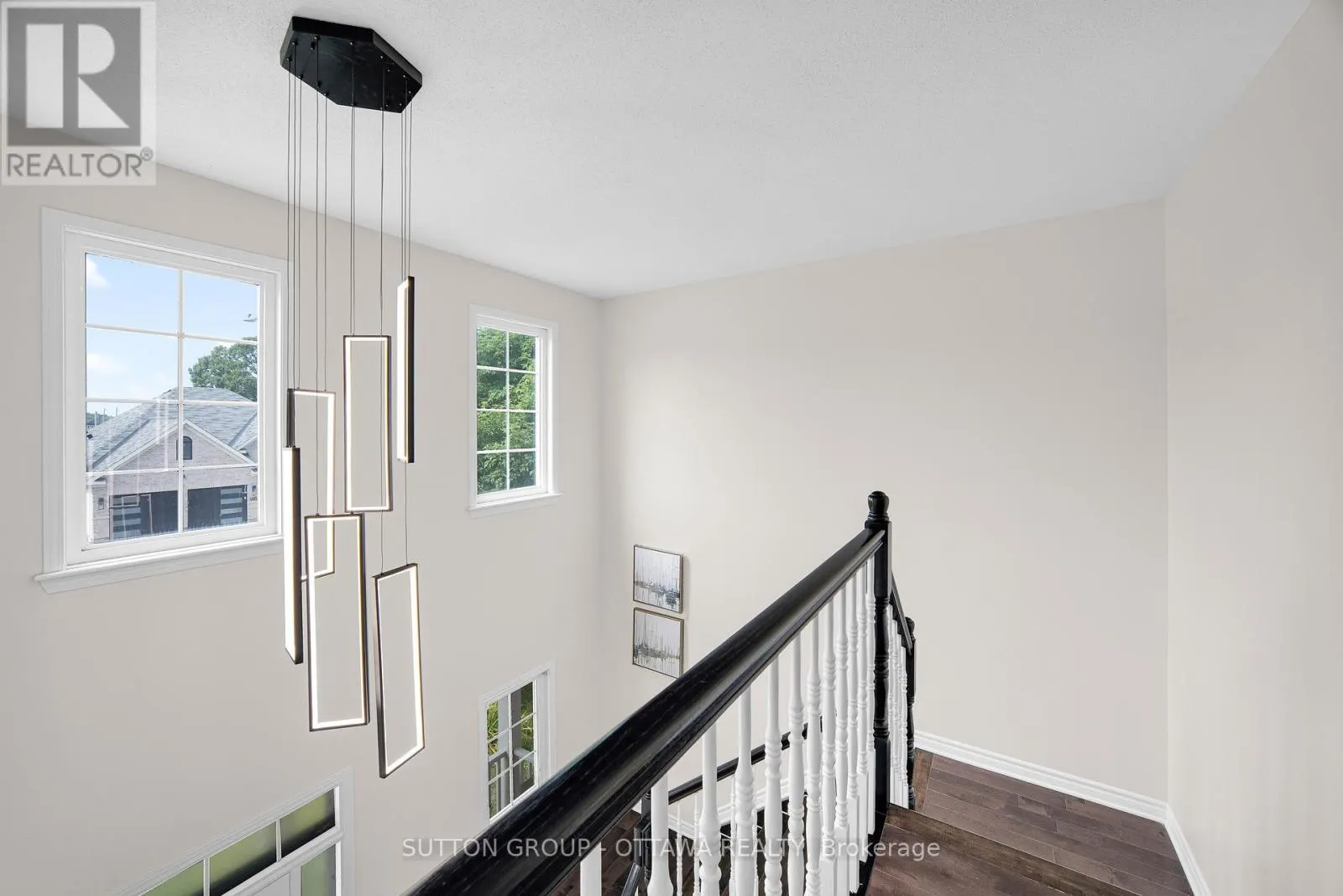 151 WINDANCE CRESCENT