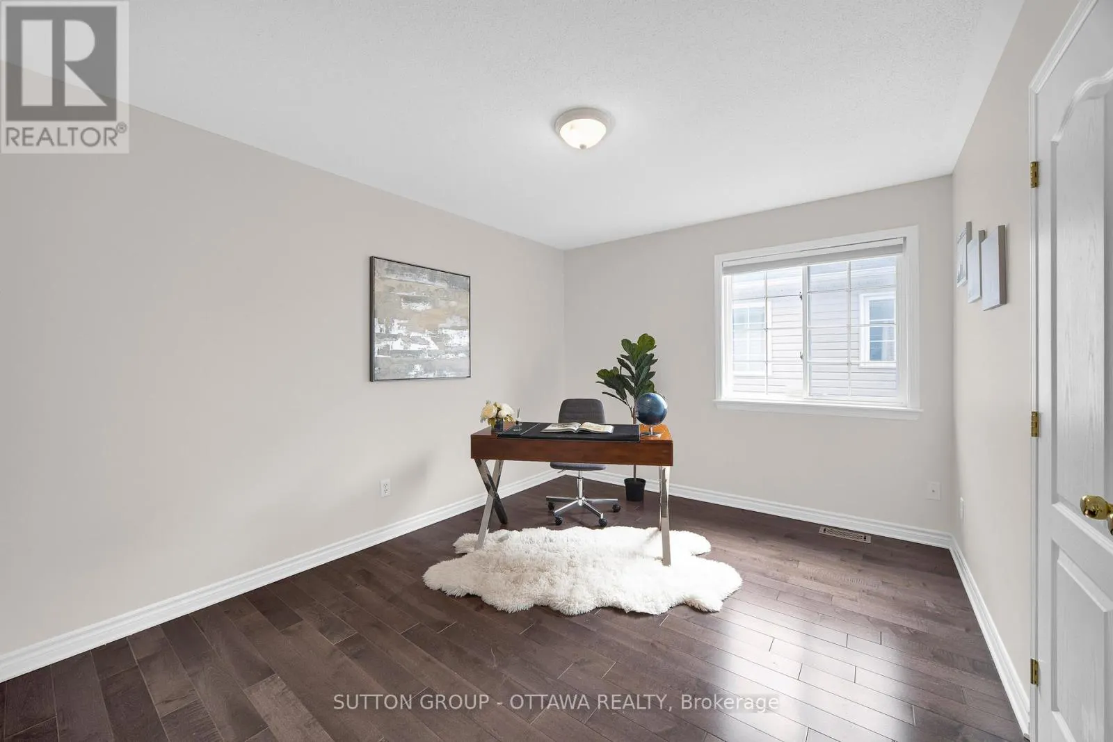 151 WINDANCE CRESCENT