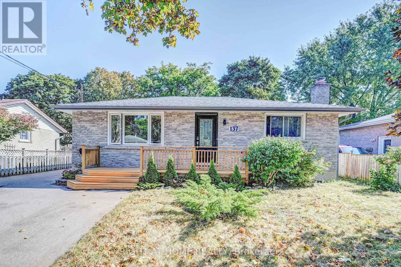137 COUNTRY CLUB DRIVE