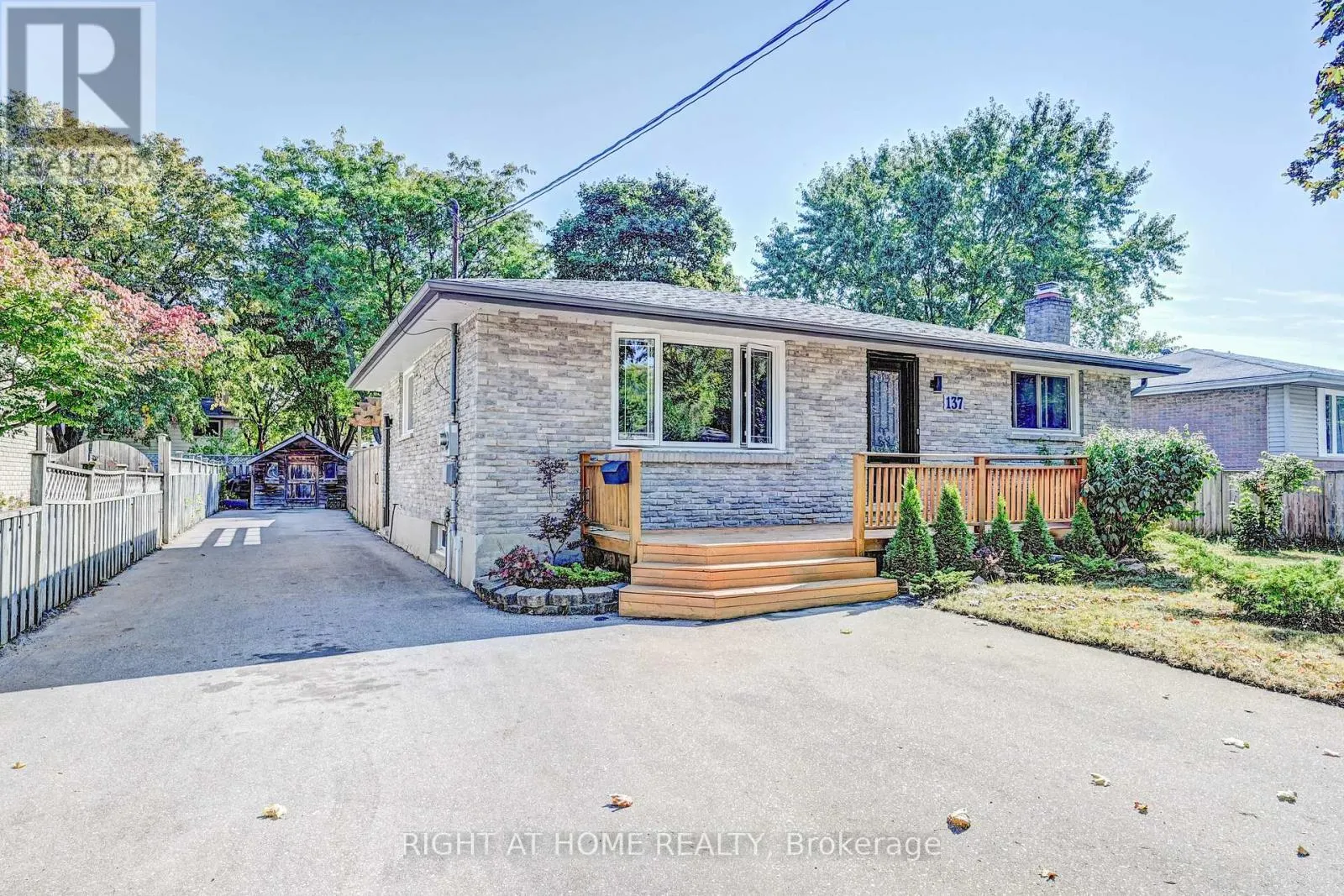 137 COUNTRY CLUB DRIVE