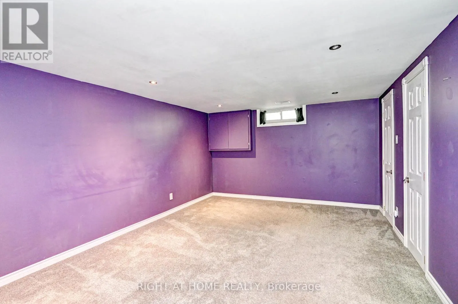 137 COUNTRY CLUB DRIVE