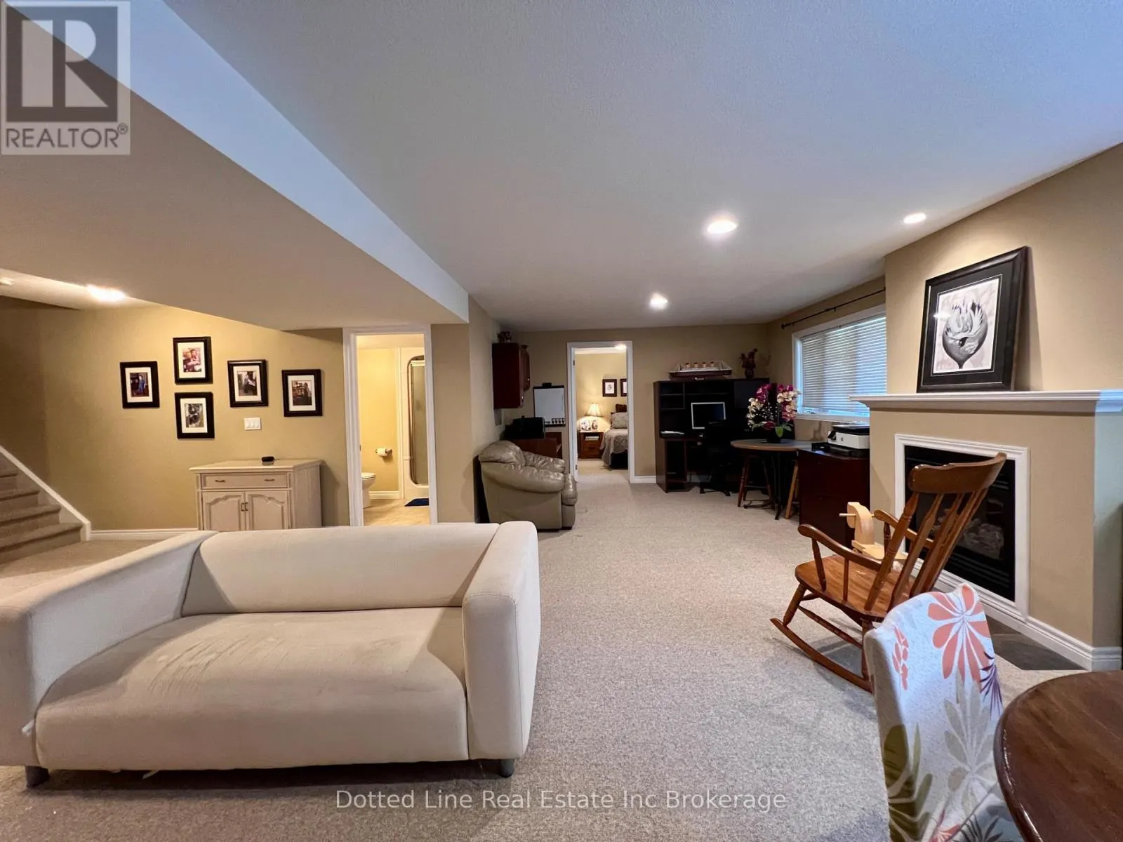 11 - 500 LAKEVIEW DRIVE, #11