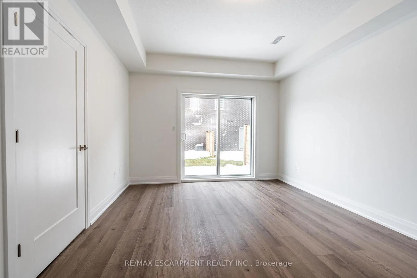 20 CLEAR VALLEY LANE