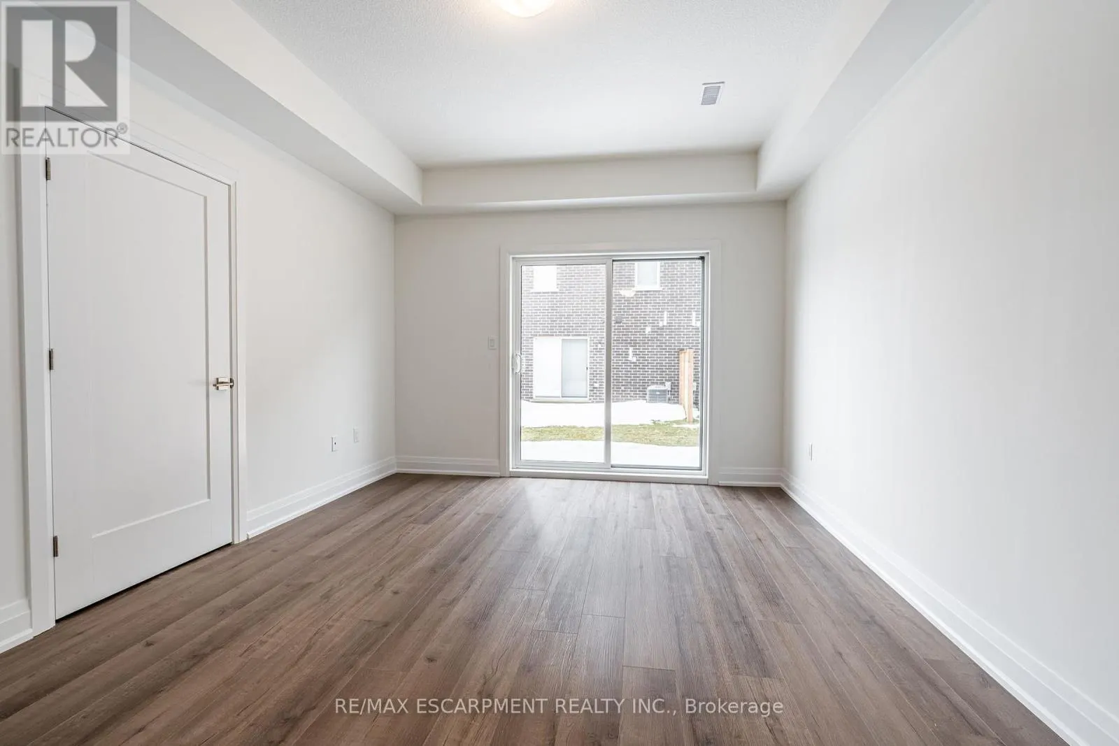 20 CLEAR VALLEY LANE