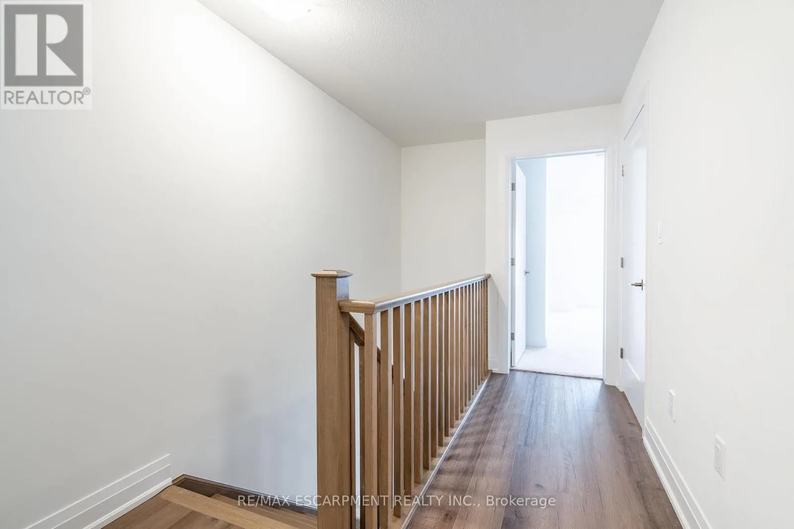 20 CLEAR VALLEY LANE