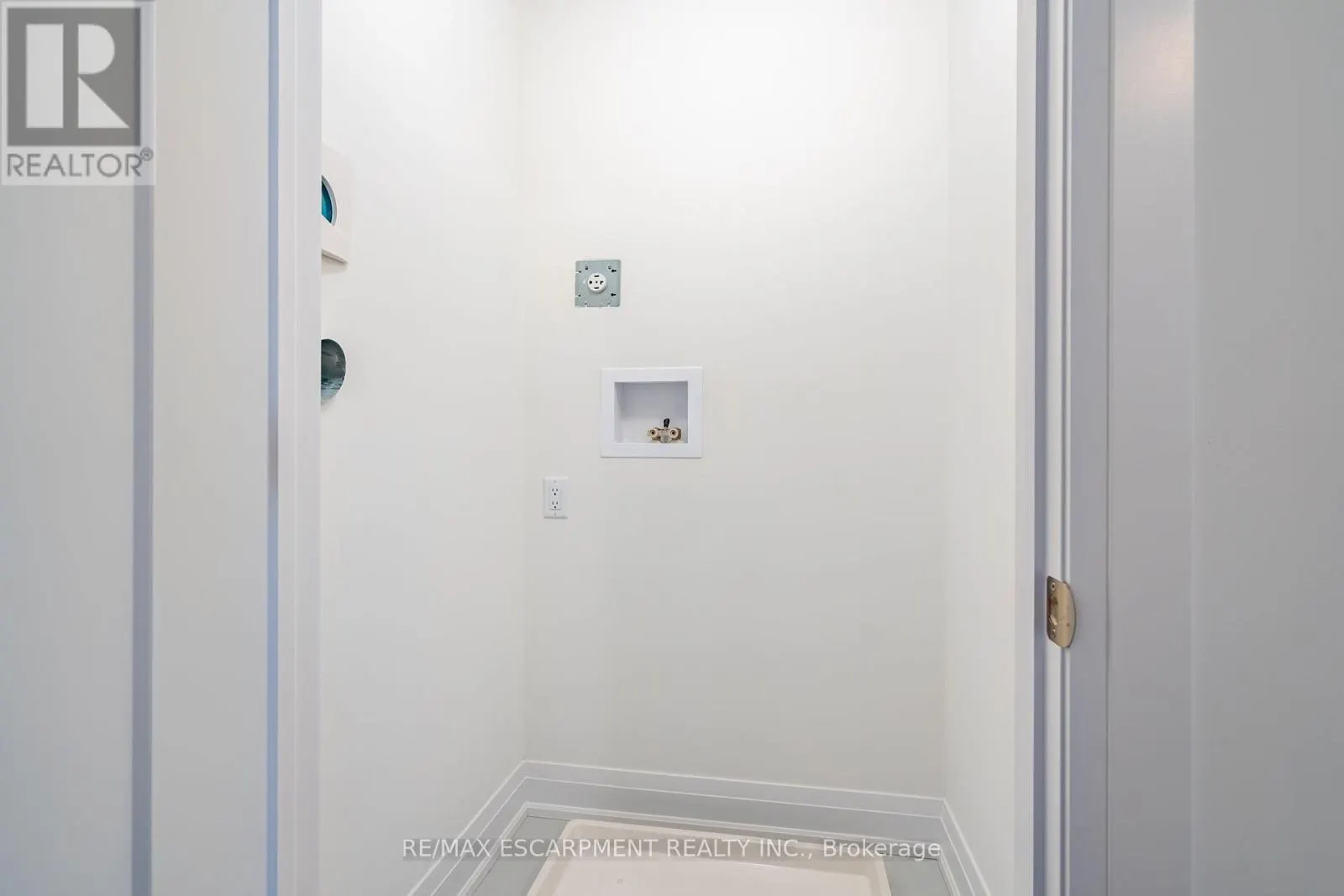 20 CLEAR VALLEY LANE