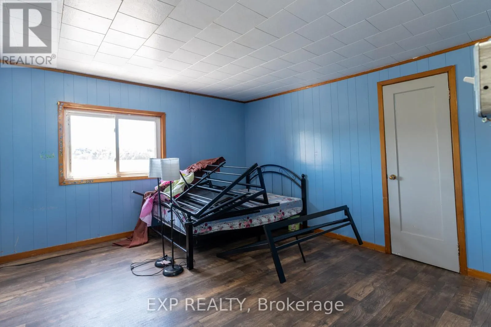 926 FAIRGROUND ROAD