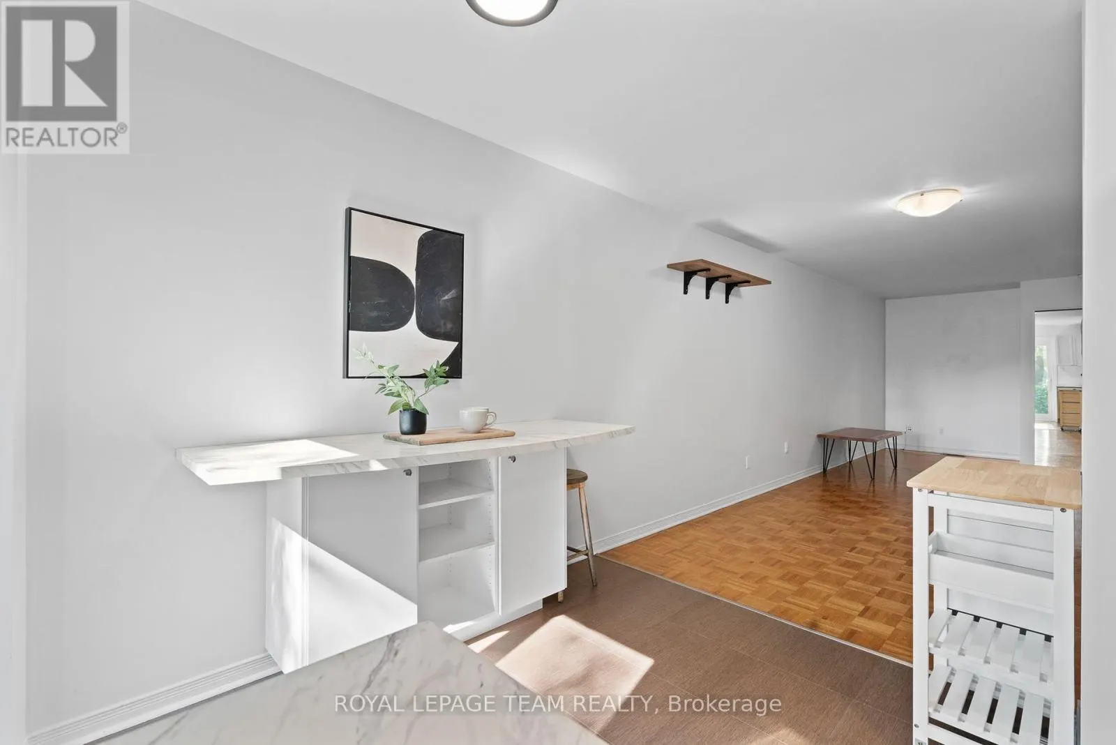 230 CURRELL AVENUE