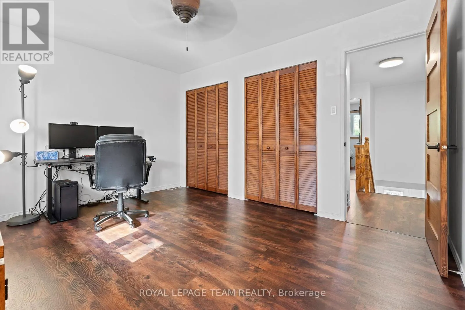 230 CURRELL AVENUE