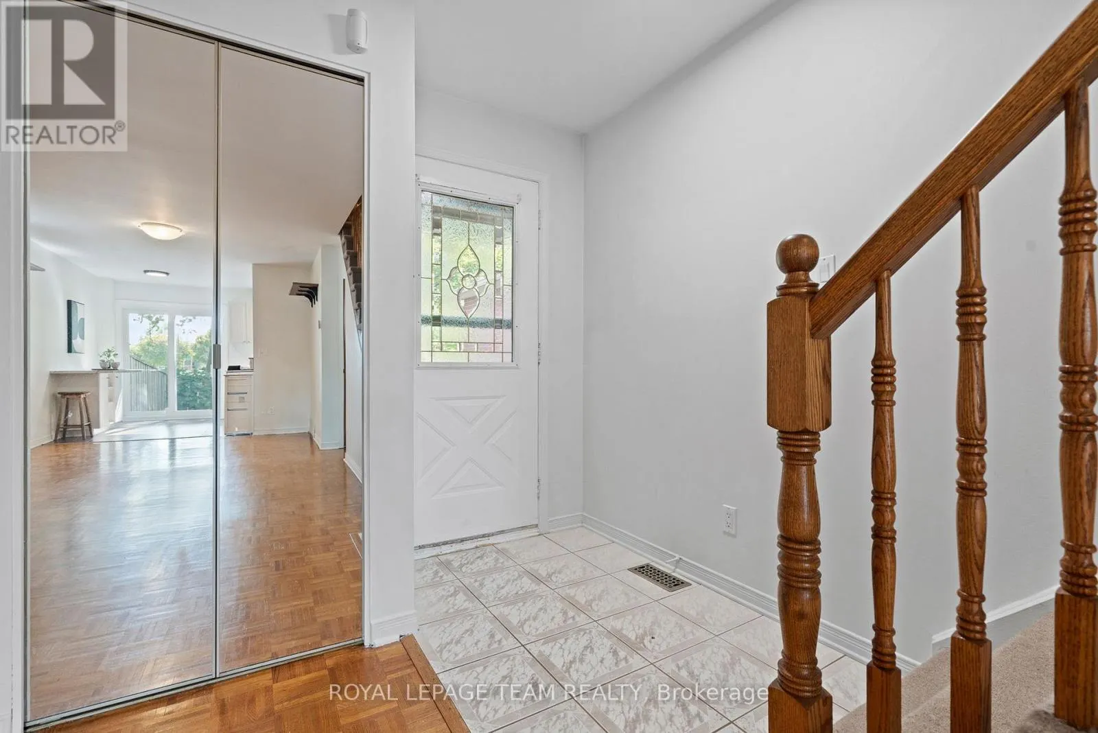 230 CURRELL AVENUE