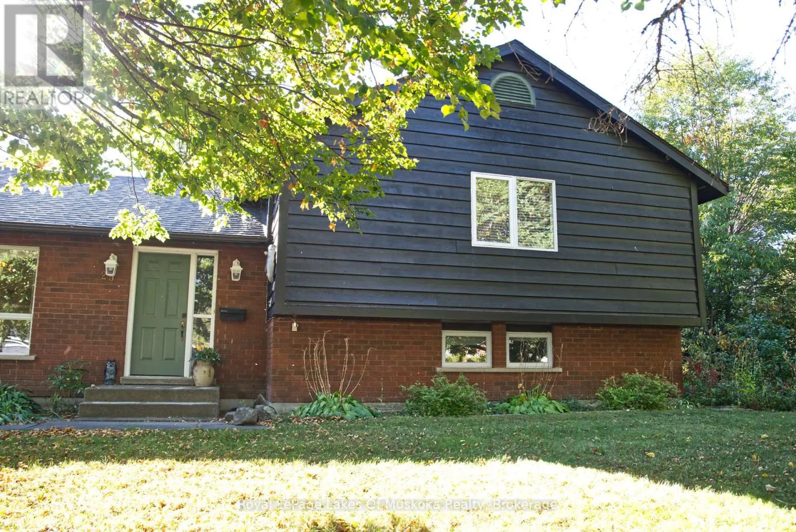 25 CEDAR COURT