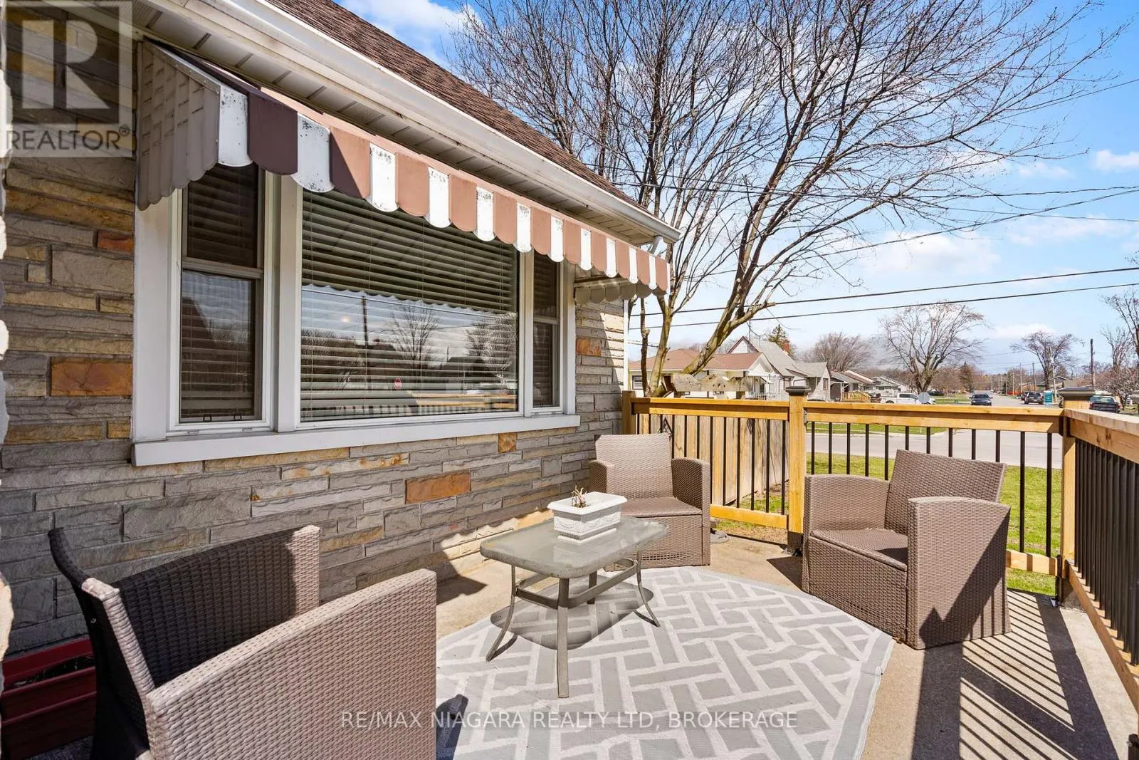 201 KNOLL STREET