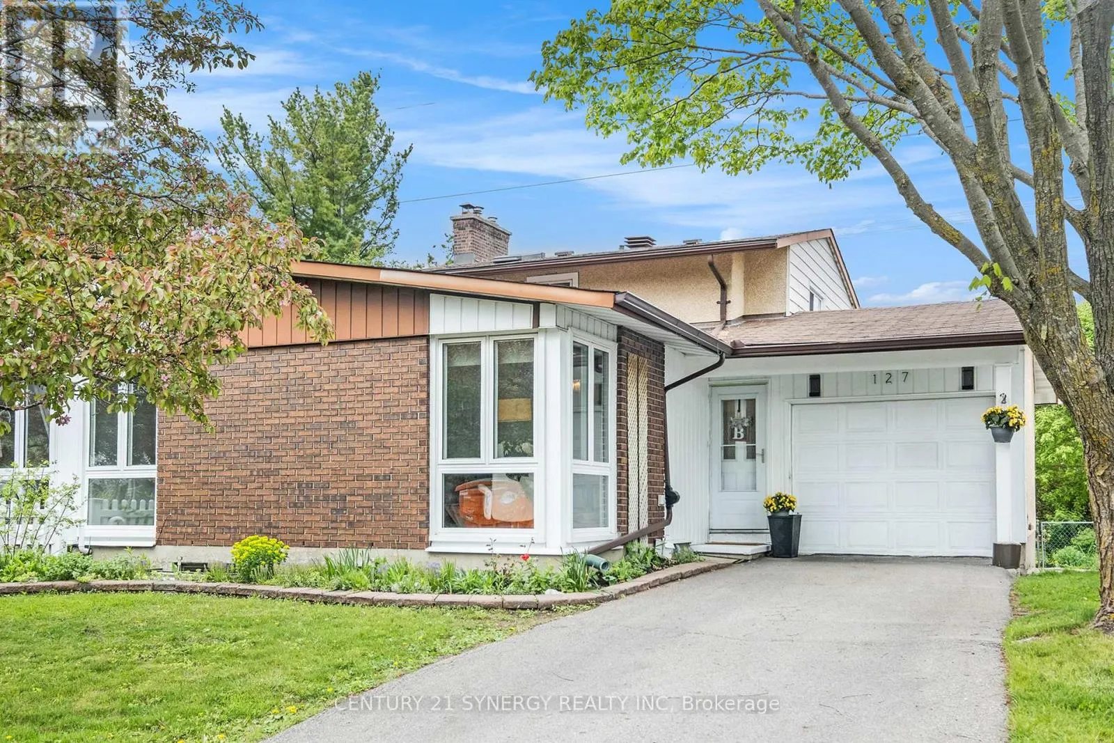 127 WOODFIELD DRIVE