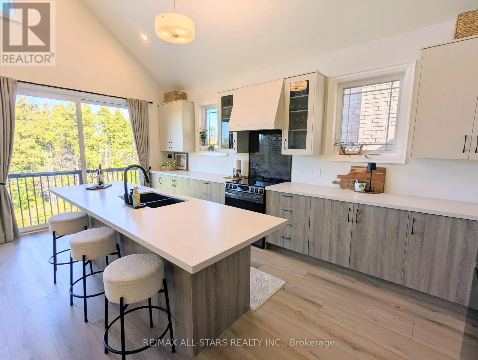 322 CULLEN TRAIL