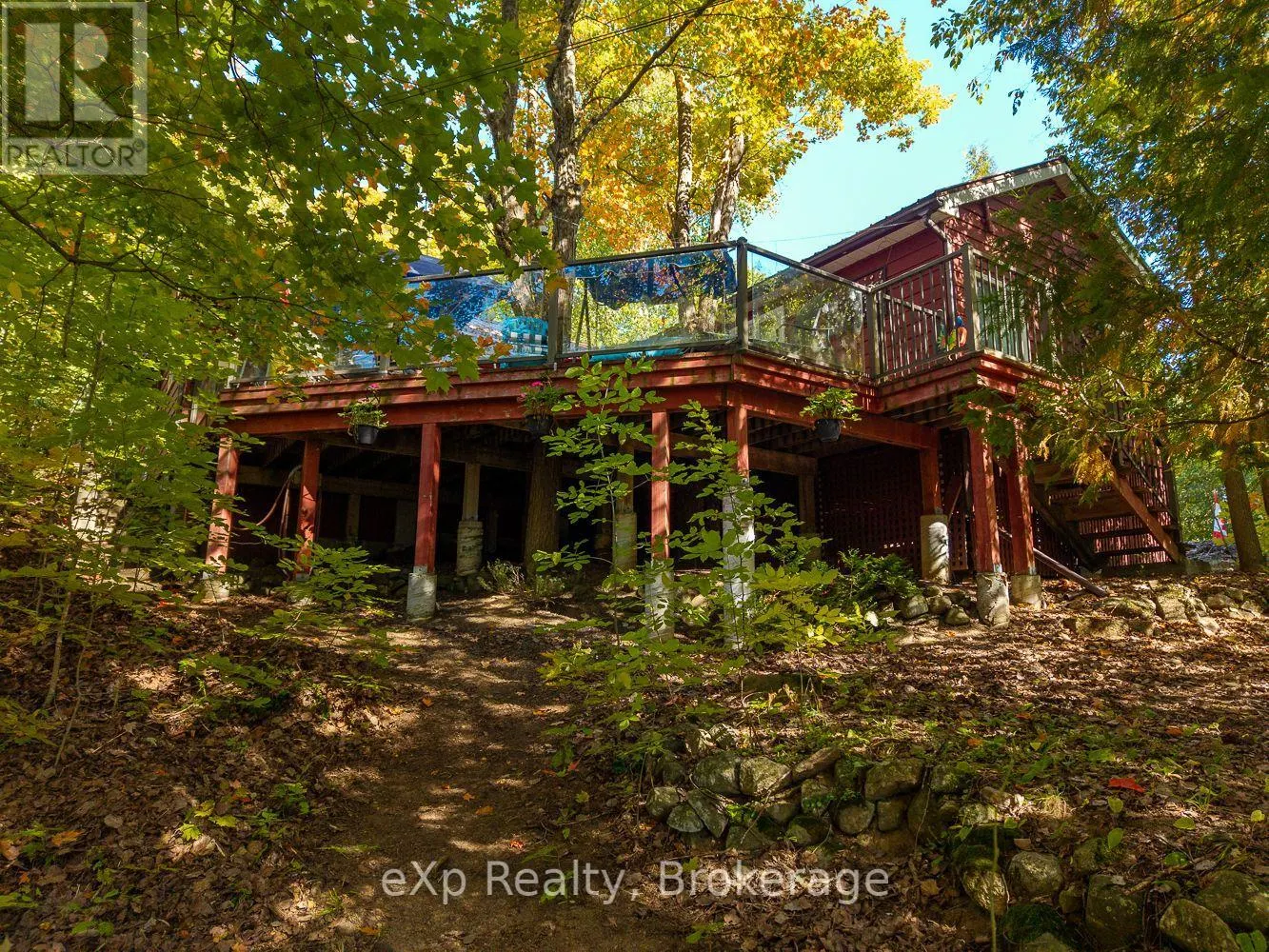 32 MCKELLAR LAKE ROAD