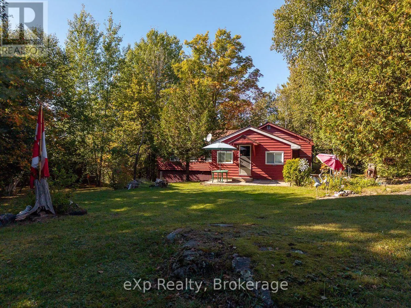 32 MCKELLAR LAKE ROAD