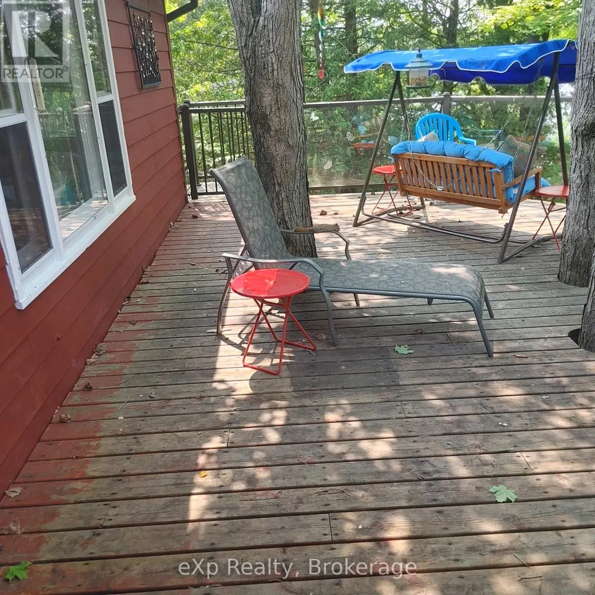 32 MCKELLAR LAKE ROAD