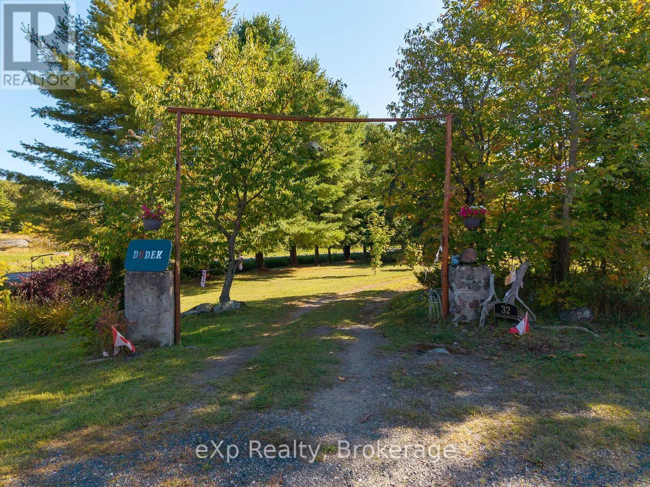 32 MCKELLAR LAKE ROAD