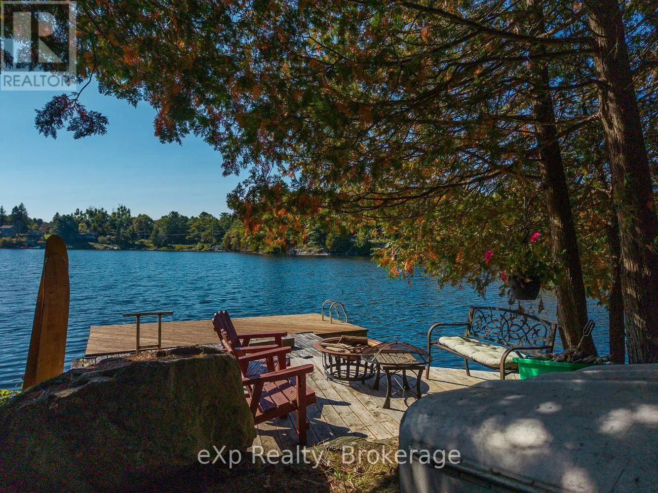 32 MCKELLAR LAKE ROAD
