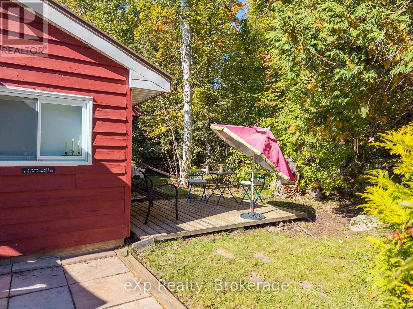 32 MCKELLAR LAKE ROAD