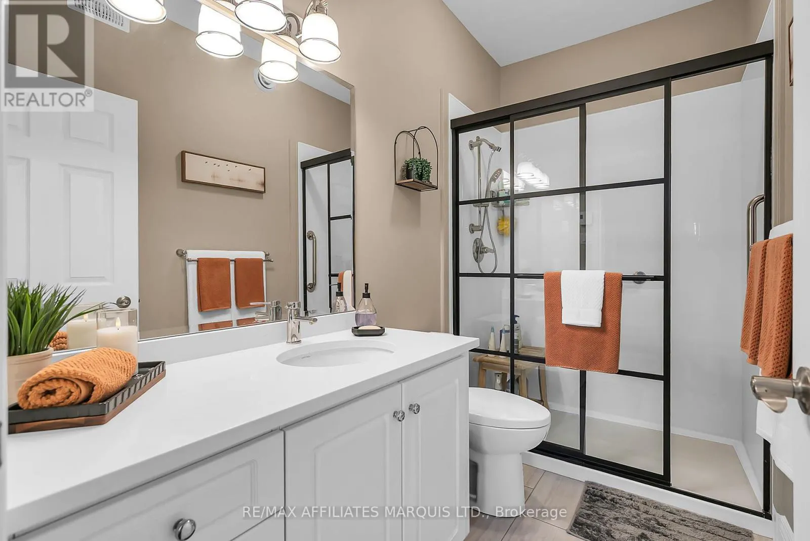 403 - 321 WATER STREET W