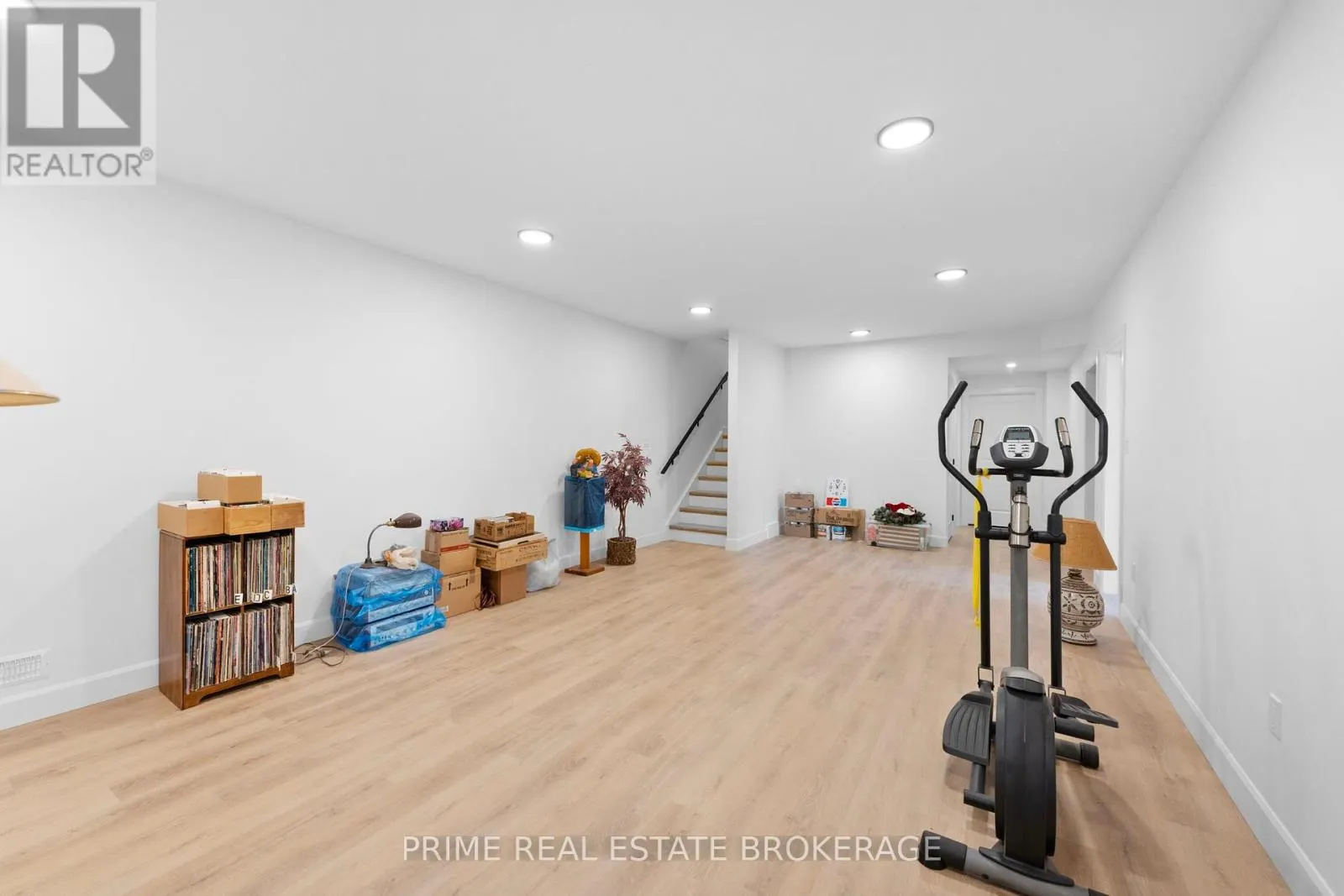 3 - 106 COASTAL CRESCENT, #3