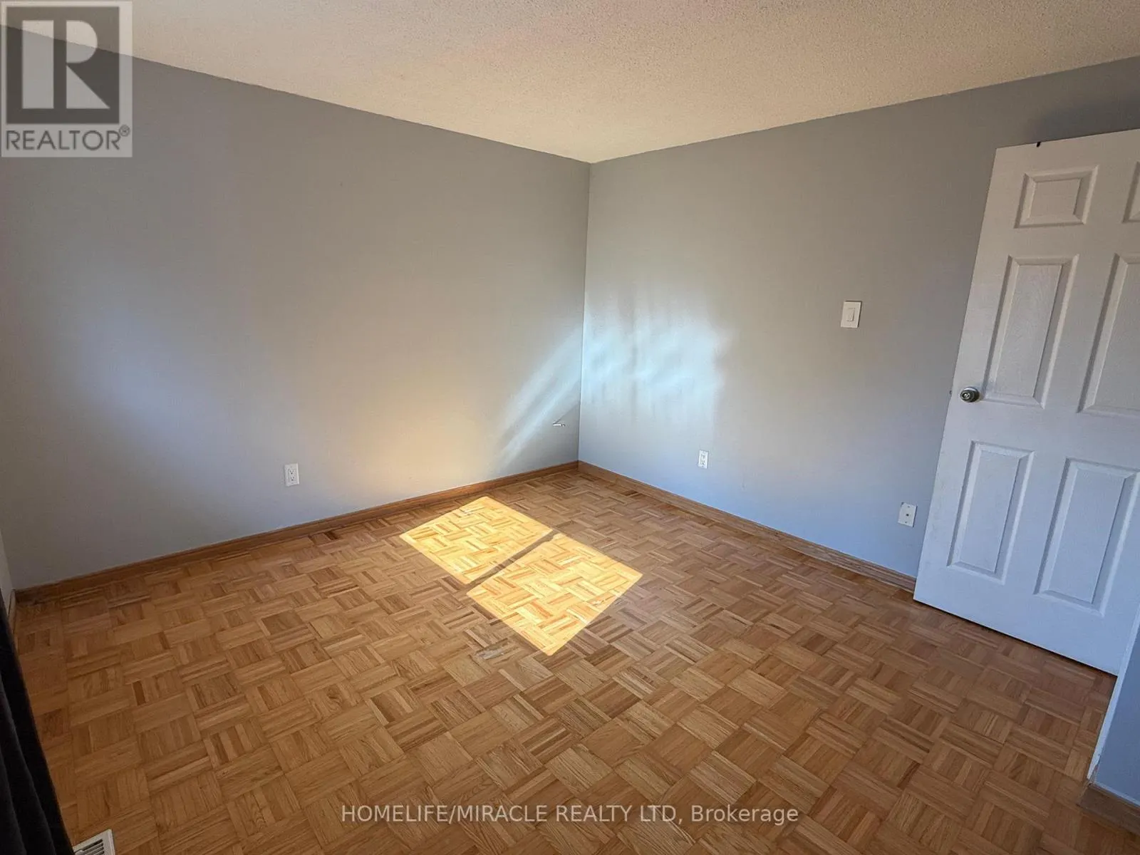 85 NORTHVIEW HEIGHTS DRIVE