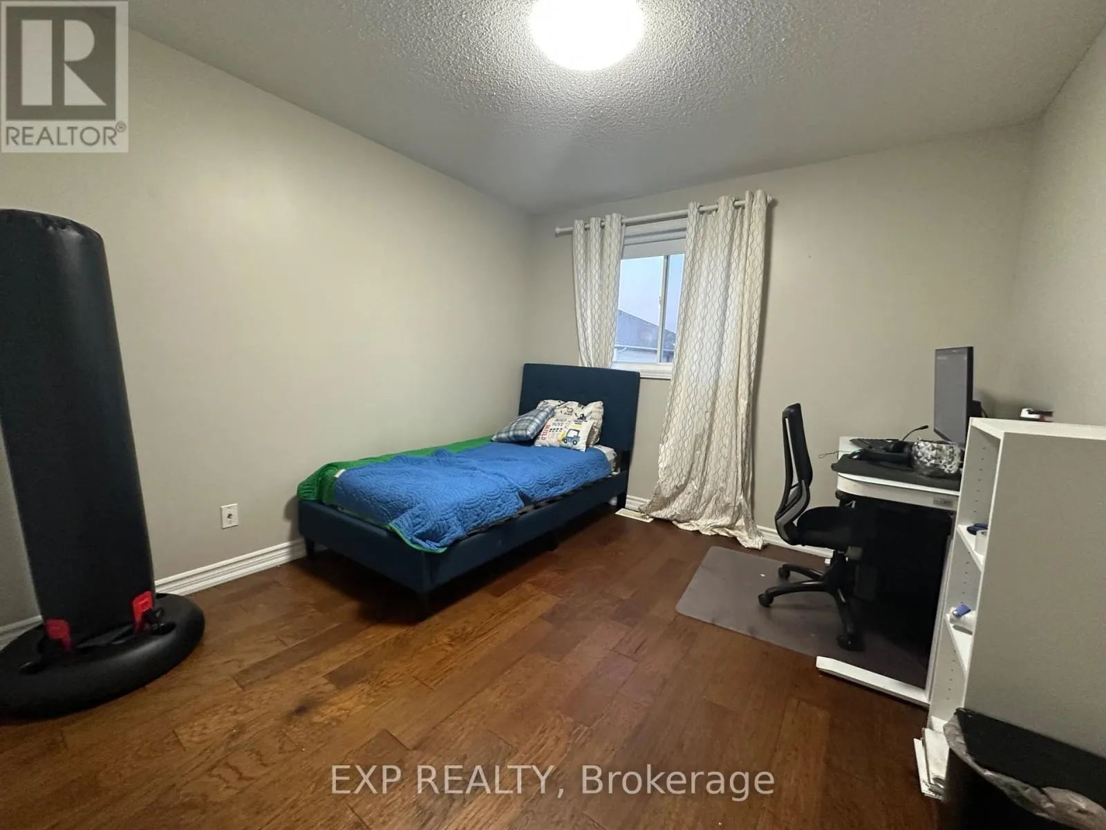 272 CLARIDGE DRIVE