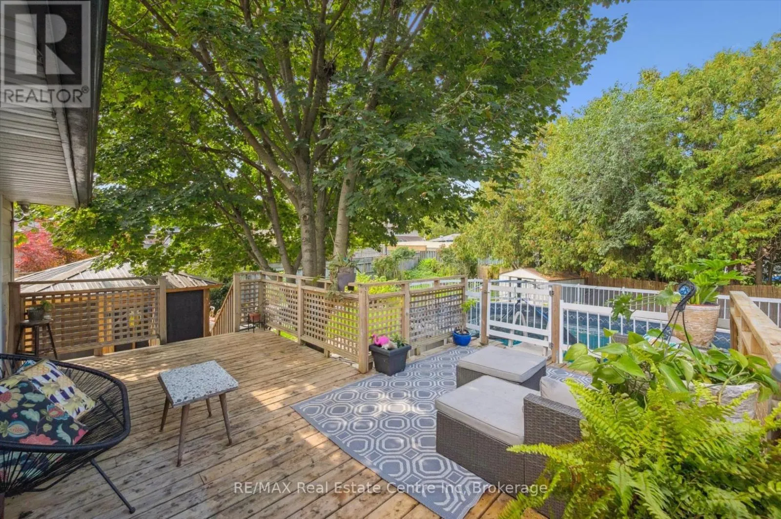 15 AVRA COURT