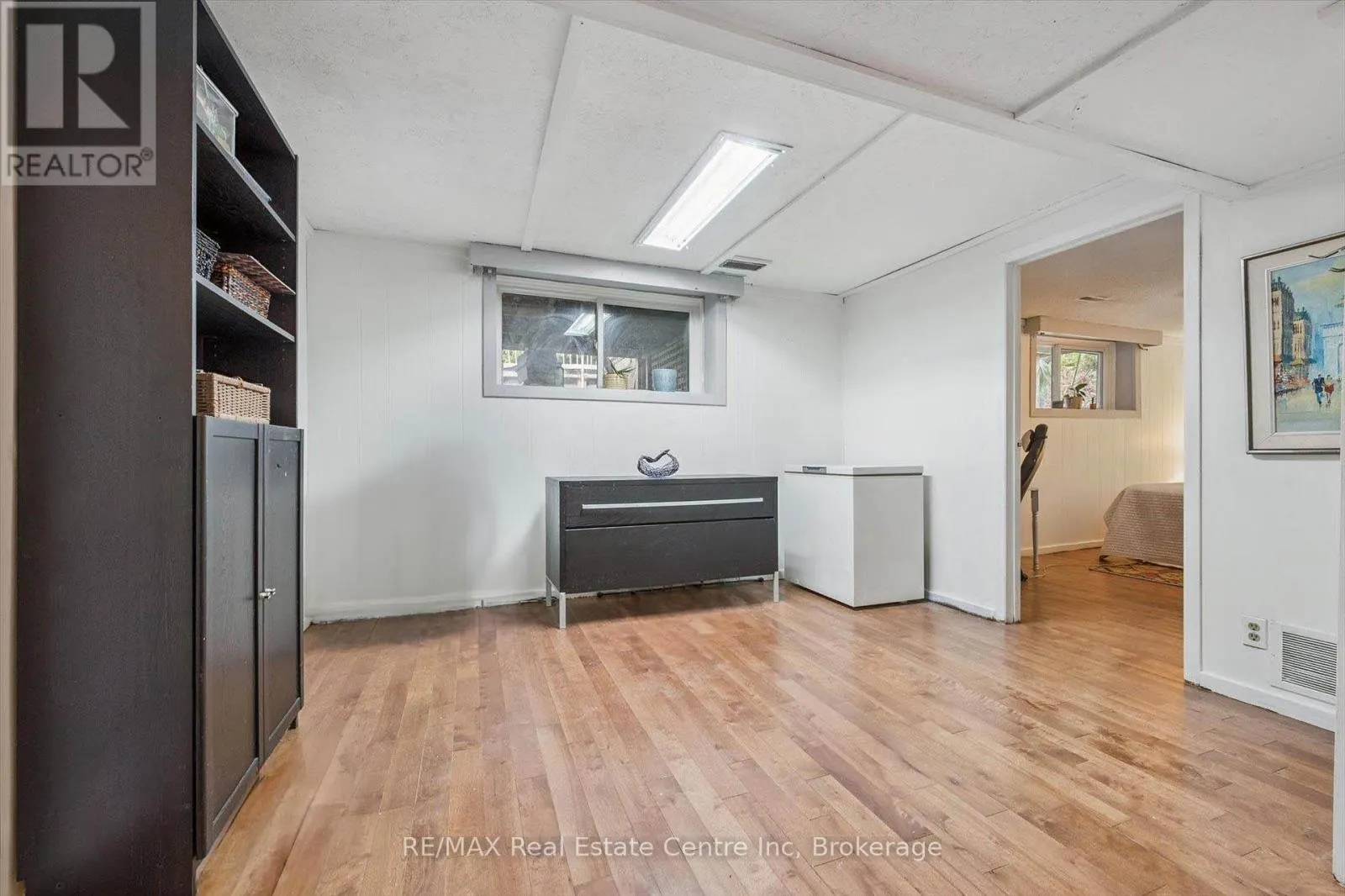 15 AVRA COURT