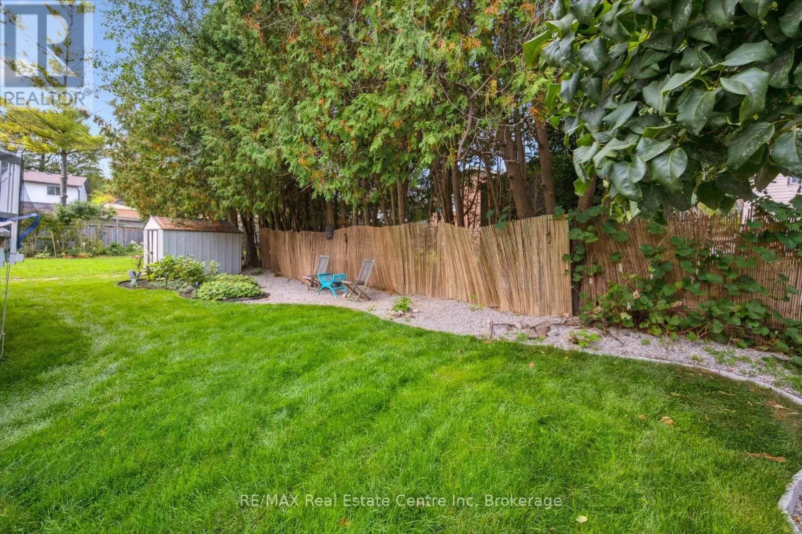 15 AVRA COURT