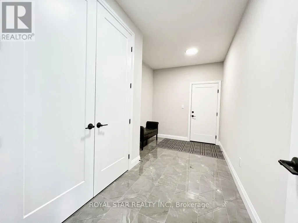 38 CHARLES CURRIE CRESCENT