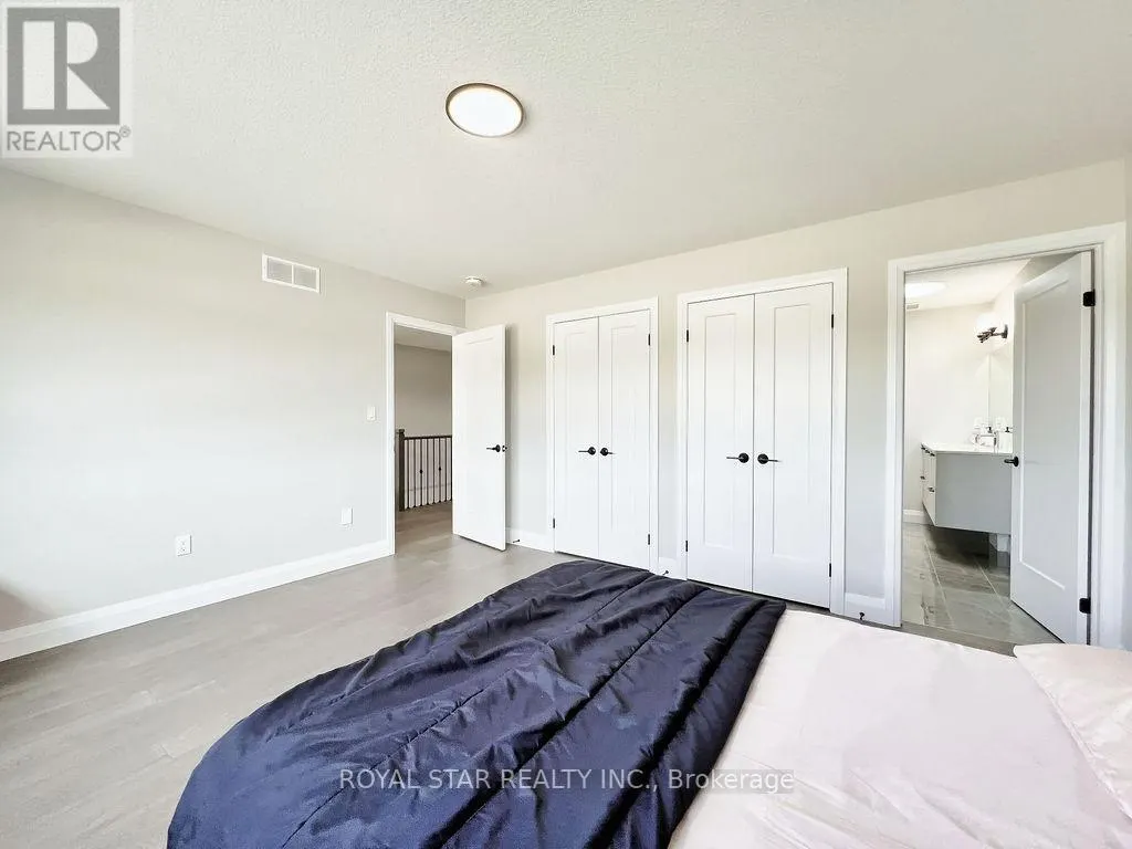 38 CHARLES CURRIE CRESCENT